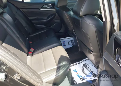 2016 Nissan Maxima 3.5 Sv z USA, uszkodzony, nr VIN 1N4AA6AP1GC381727